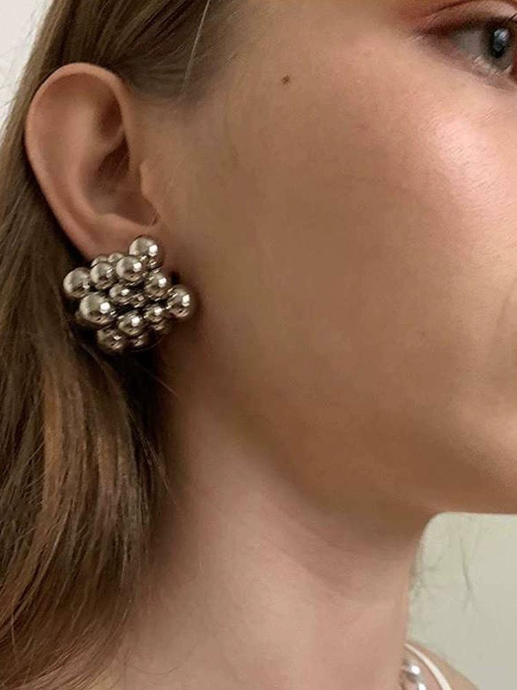 Серьги из стерлингового серебра 925 пробы с неровными бусинами и текстурированными металлическими шариками – Европейский/Американский стиль, Преувеличенный модный дизайн
