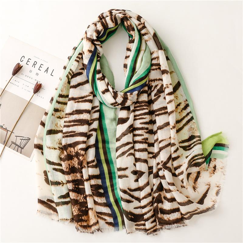 Luxury Fashion Women Viscose Scarf Ink Painting Floral Tassel Hijab Shawls and Wraps Female Foulard Echarpe Muslim Sjaal