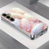 Позолоченный чехол из закаленного стекла для телефона Samsung Galaxy S26 S25 S24 S23 и S22 Ultra Plus. Дизайн с розовыми перьями.