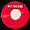 7inch Record RICHARD HARRIS - The Yard Went On Forever / Lucky Me DS4170 RCA Victor 1968 Canada Pop Used