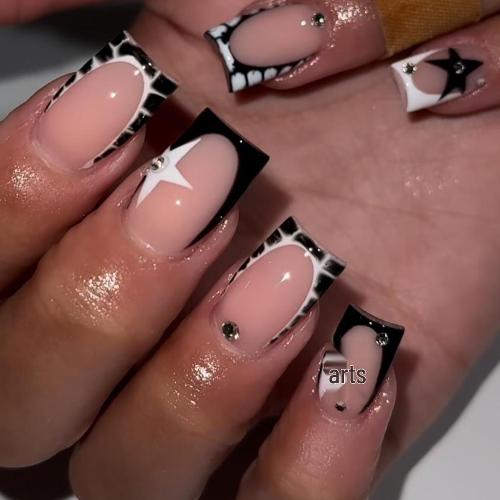 Съемные наклейки для нейл-арта в европейском и американском стиле - Простые, носибельные накладные ногти