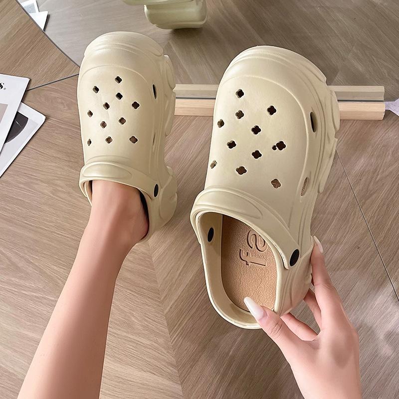 Модные летние новые туфли Cave на толстой подошве для женщин 2024 года, уличные сандалии EVA, нескользящие повседневные домашние тапочки, модная женская садовая обувь