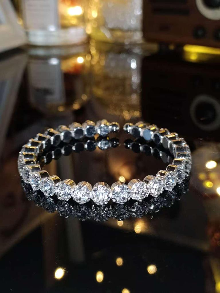 Корейский стиль сверкающий стразами свадебный браслет: Кристальный эластичный браслет в четыре ряда