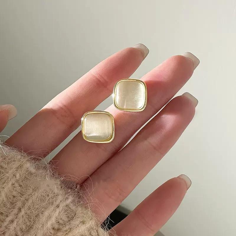 Women's Opal Earrings Trendy Golden Square Small Stud Earrings Lovely Geometry Jewelry Ear Accessories bijoux femmes