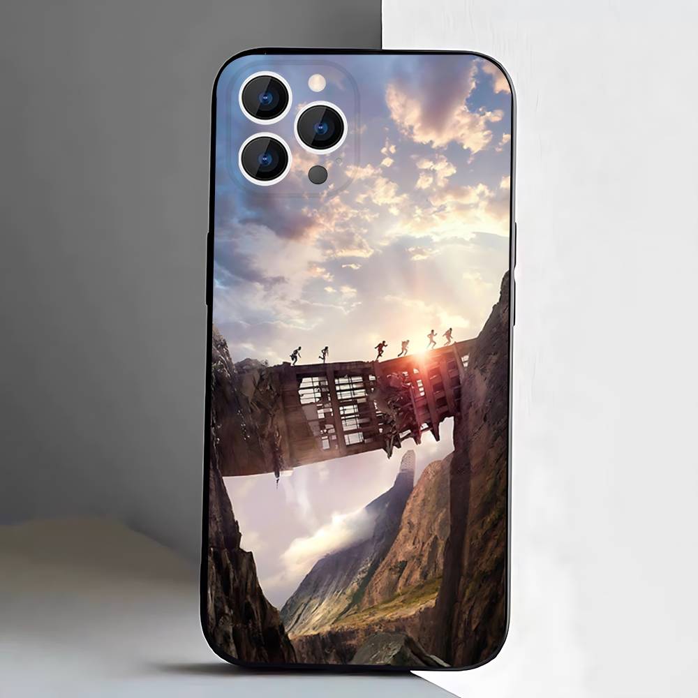 Чехол для телефона M-Maze R-Runner Для iPhone 17,16,15,14,13,12,Pro,Max,Plus,E,SE4,Air,Mini Черный Мягкая Коробка