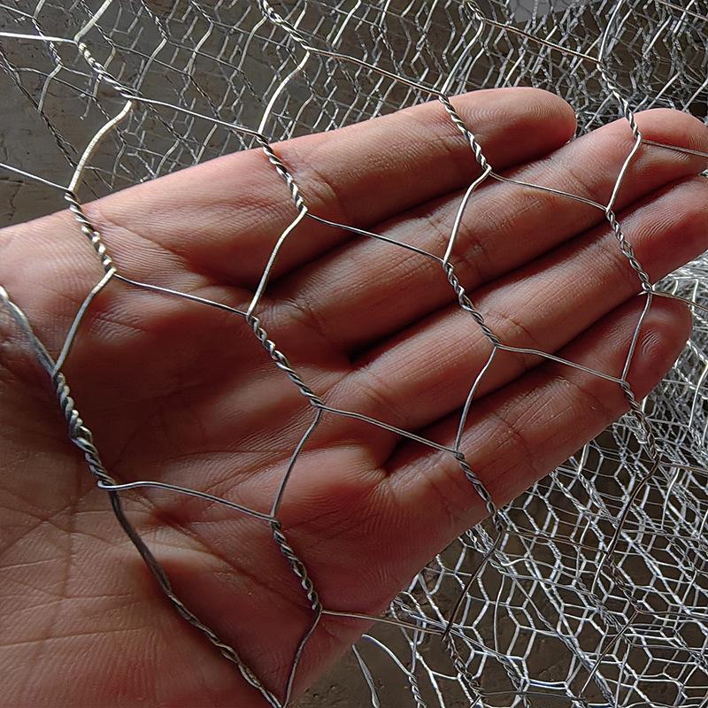 Hexagonal Steel Wire Mesh Chicken Coop Protection Fence