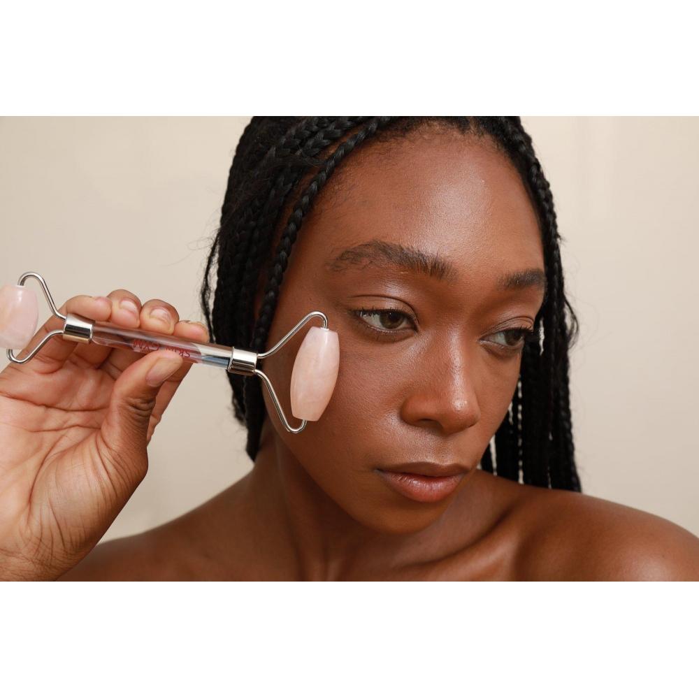 Ролик для лица Skin Gym с кристаллами розового кварца