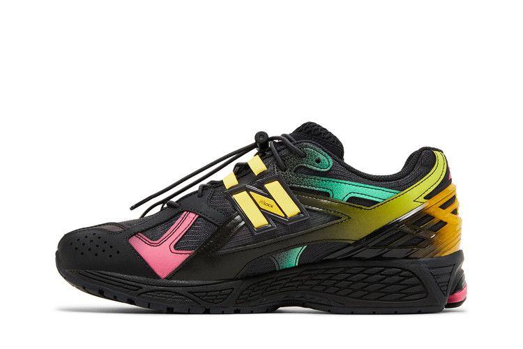 Мужские кроссовки New Balance 1906U Bricks & Wood Echoes of a Butterfly Черный/Мультиколор