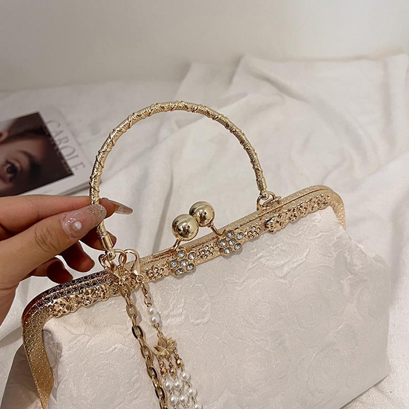 Дизайнерские женские сумки и кошельки с красной розой на цепочке, свадебные сумки-клатчи с цветами, бисером, кисточками, металлическими зажимами для переноски через плечо