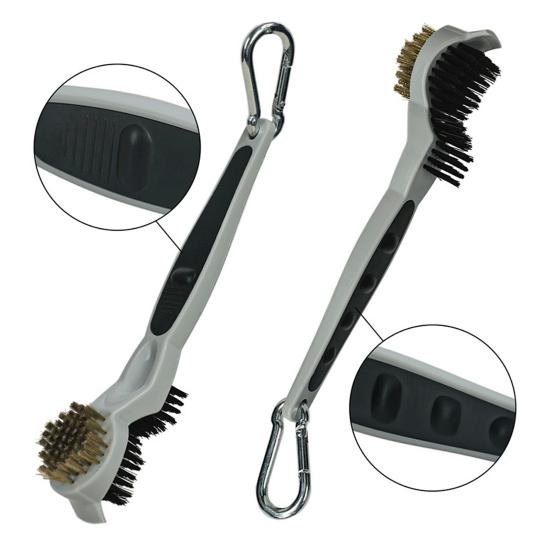Двухсторонняя щетка для клюшек для гольфа с нейлоновой щетиной, нескользящая ручка, компактный дизайн, портативная быстросъемная щетка для клюшек, скребок для чистки
