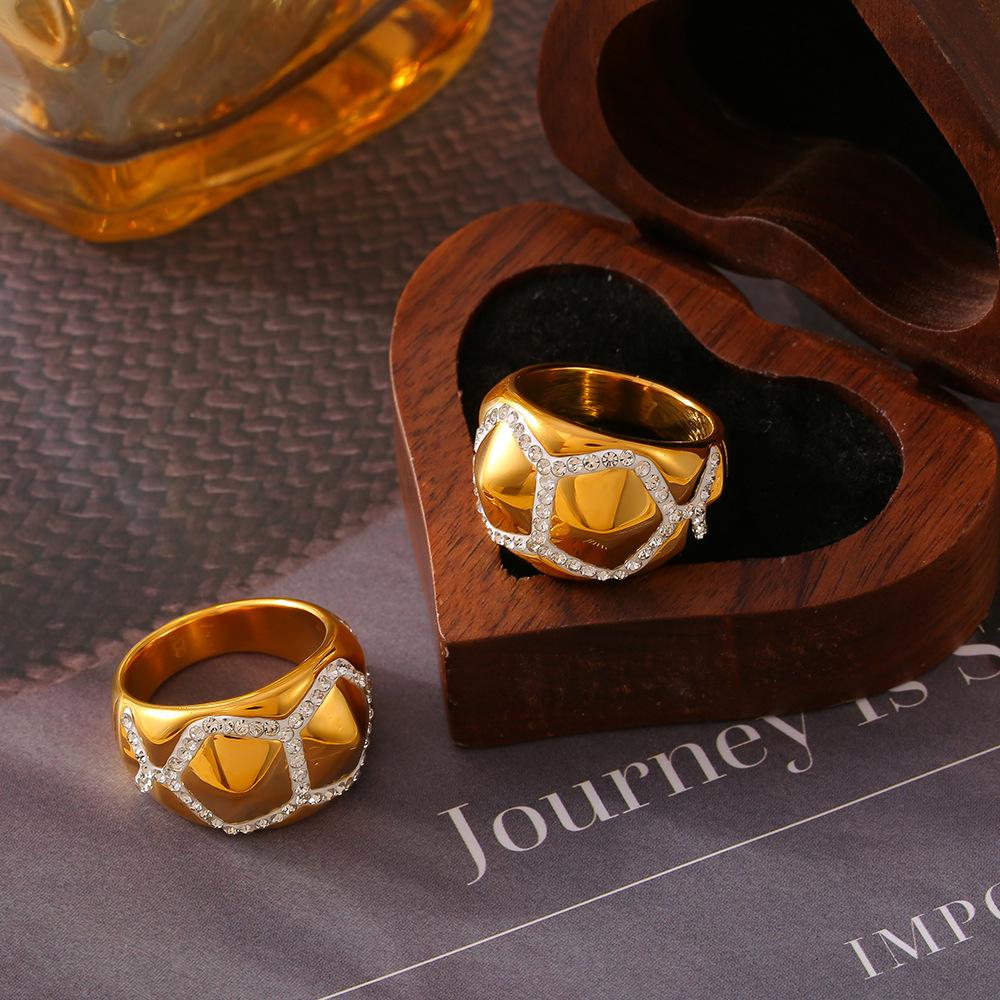 Кольцо Wind Pentagonal Splicing Diamond Set с бриллиантами Niche Light Luxury Design, ювелирные изделия из титановой стали с покрытием из 18-каратного золота