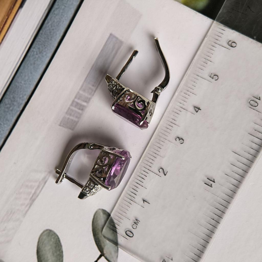 Серебряные серьги с александритом 11.793ct, фианитами (2187585)