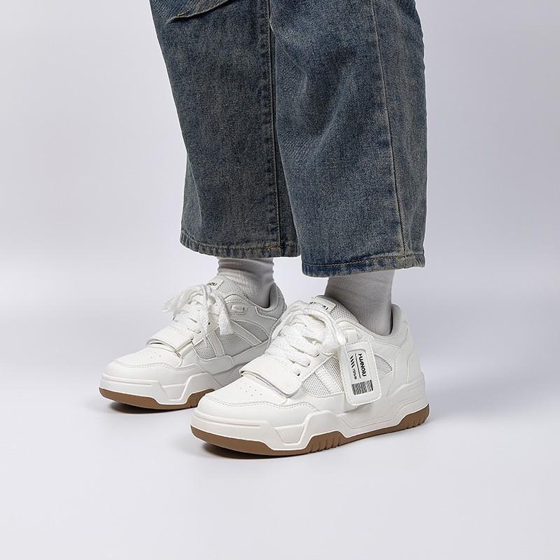 Kids Shoes Mens Casual Platform Sneakers With Hidden Height Increase White Black Low Top Round Toe Thick Sole