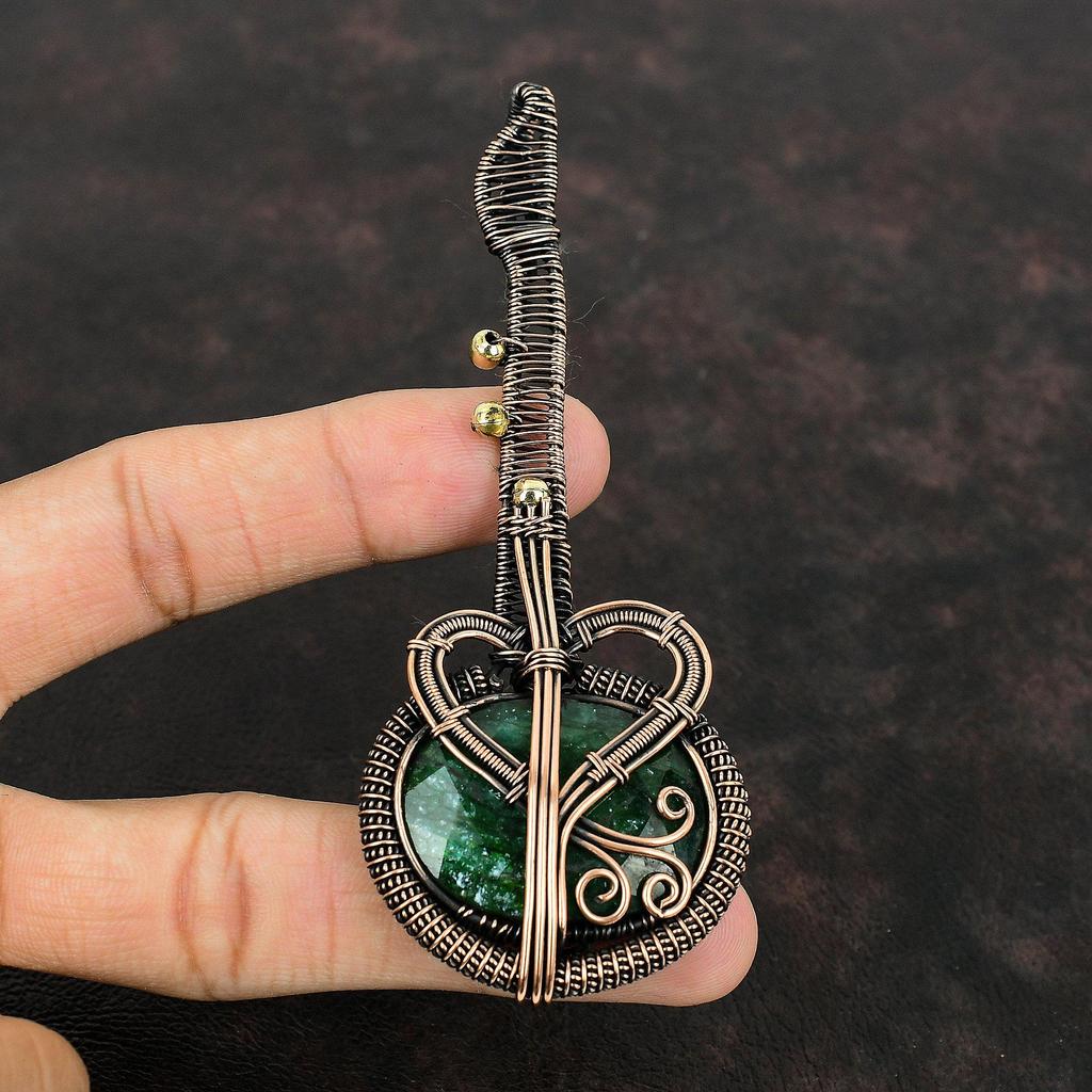 Ограненный Замбийский Изумруд Кулон Медная Проволока Обернутый Драгоценный Камень Кулон Изумрудные Ювелирные Изделия Гитары Подвеска Ручной Работы Подарок Для Женщин Дизайнерские Ювелирные Изделия
