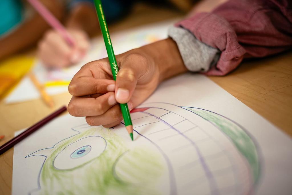 Цветные карандаши Crayola, 50 цветов, Яркие цвета, 684050 (Подлинный продукт)