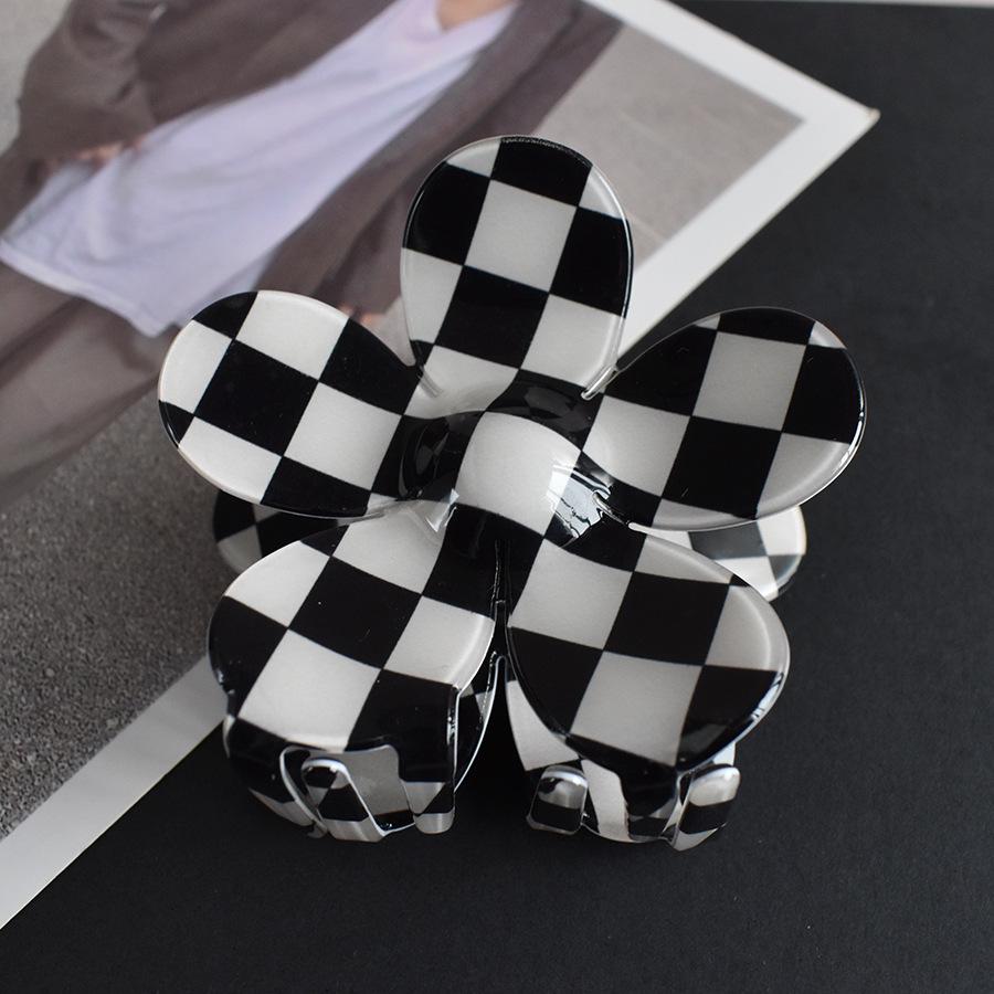 Шикарная клетчатая заколка для волос в виде акулы: Имитация текстуры уксусной кислоты, уникальный дизайн, универсальность для любого стиля