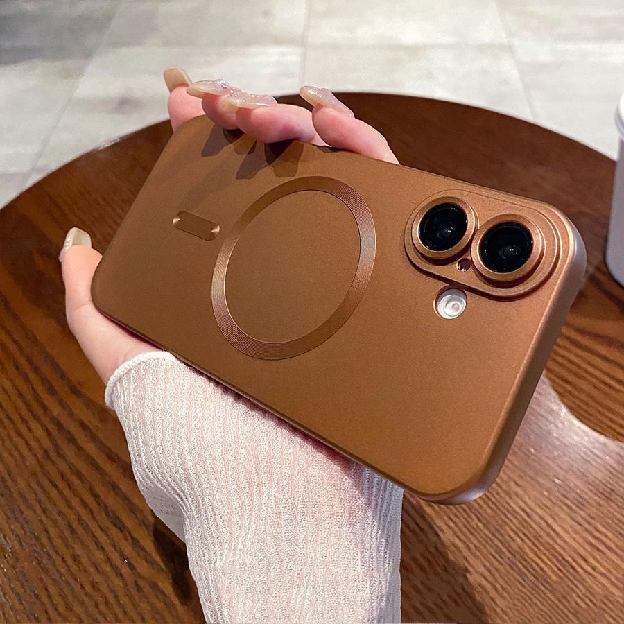 Магнитный чехол для iPhone 16 15 14 13 12 11 Чехол для телефона Матовый роскошный мягкий металлический блестящий дизайн с защитой объектива камеры Совместим с чехлом Magsafe