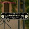 Винтажная металлическая табличка Дворцовый курятник Cluckingham Palace Забавный декор для фермерского дома 4x16 дюймов Рустикальное алюминиевое настенное искусство для сада