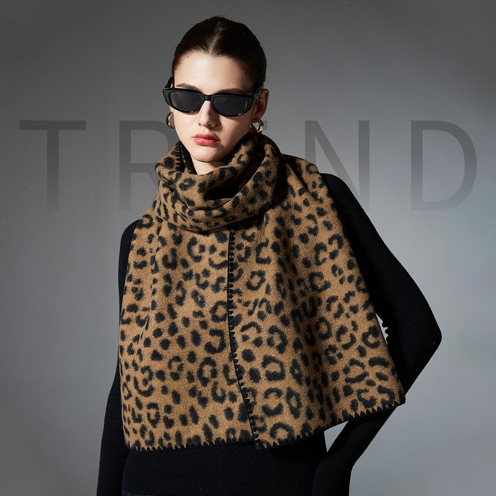 European & American Style Women's Leopard Print Double-Sided Scarf - Autumn/Winter Collection with Finished Edges