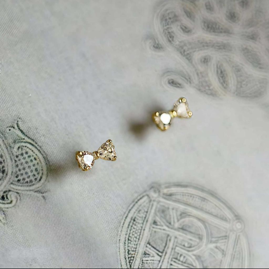 S925 Sterling Silver 18K Gold-Plated Bow Stud Earrings - Elegant High-Quality Design for Women