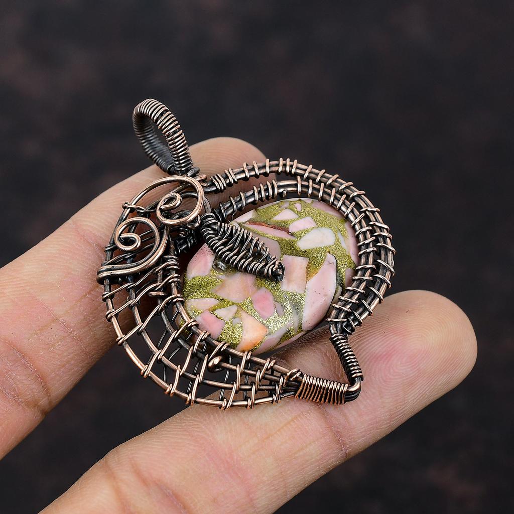 Медный розовый опаловый кулон, обернутый медной проволокой, ювелирное изделие, уникальный стиль, кулон, ювелирное изделие из драгоценных камней ручной работы, кулон, обернутый медной проволокой, подарок для матери