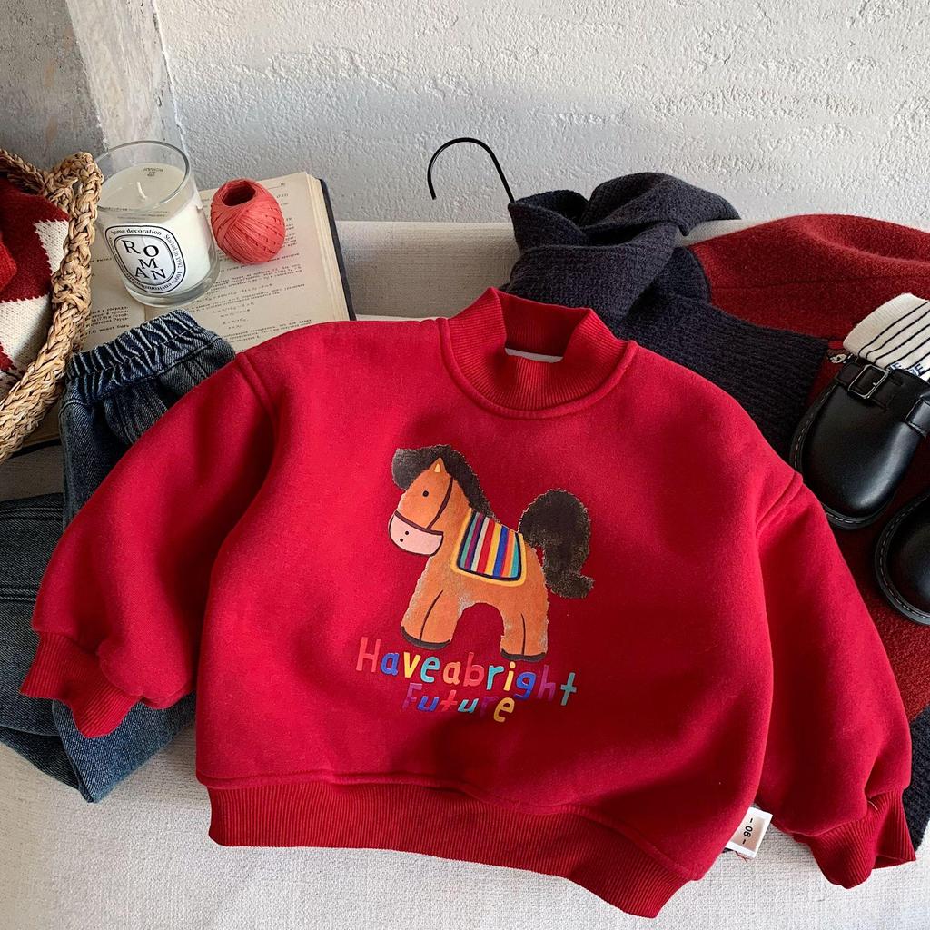 Детская новогодняя толстовка: Красный топ для малыша с мультяшным принтом и флисовой подкладкой