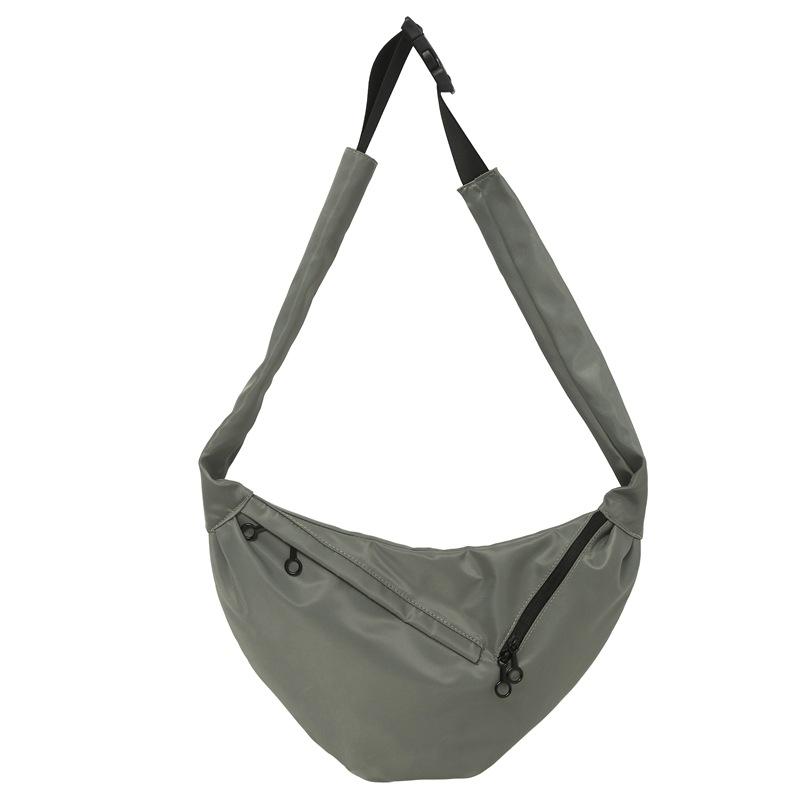 Japanese Trend Fashion Simple Sports Style Dumpling Bag Men and Women the Same Versatile Commuter Nylon Messenger Bag