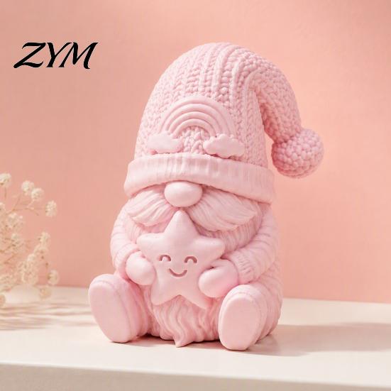 Durable 3D Printed Sculptures Gnome Figurine Holding Smiling Star, Faceless Statue with Handmade PLA Home Decor Knit Hat, Cute Christmas Tabletop