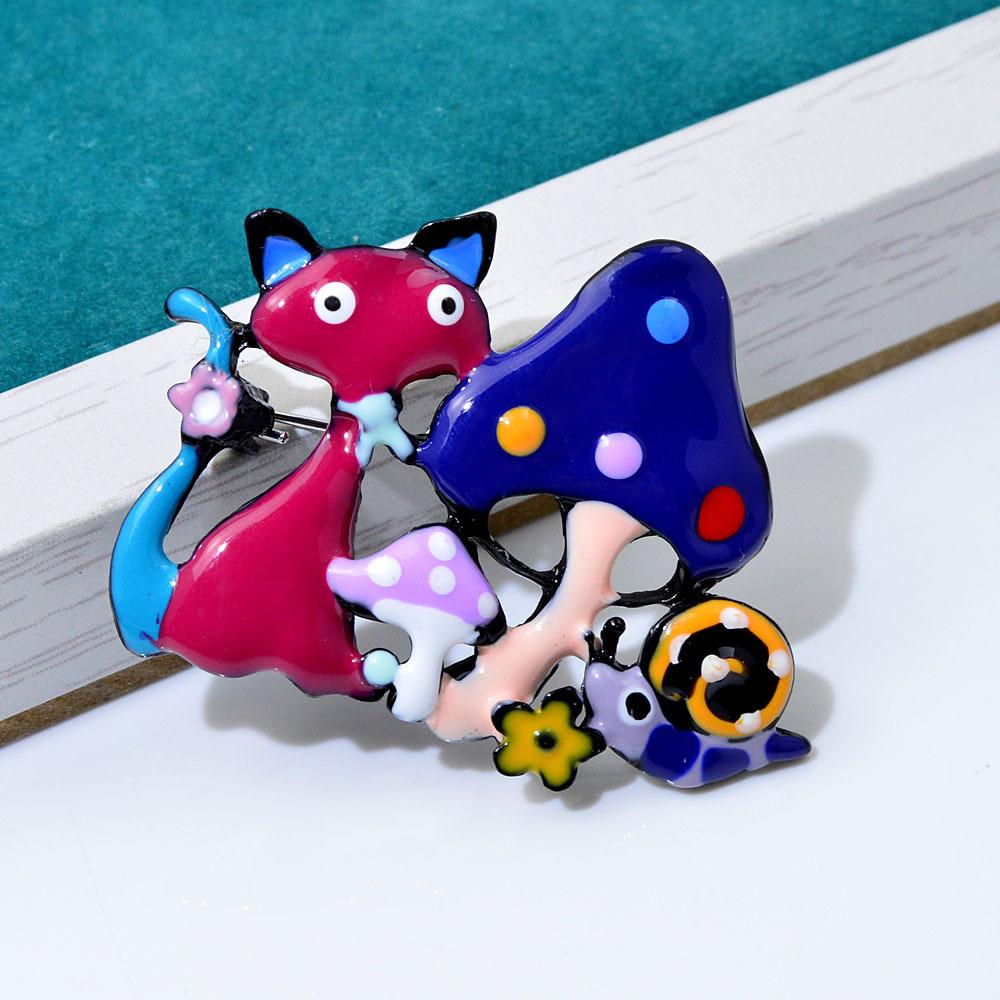 Blucome Enamel Pins Cartoon Cute Cat Brooch for Woman Man Coat Suit Buckle Pins