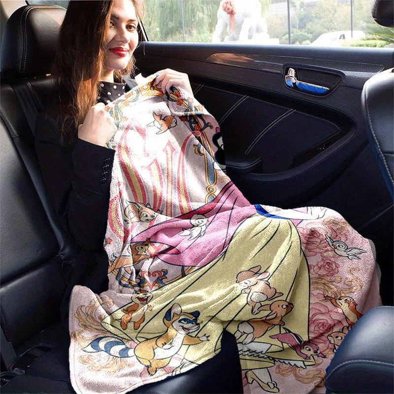 1pc Snow White Printing Blanket - Soft, All-Season Throw for Office Blanket, | Personalized Gift with Adorable Cartoon Design
