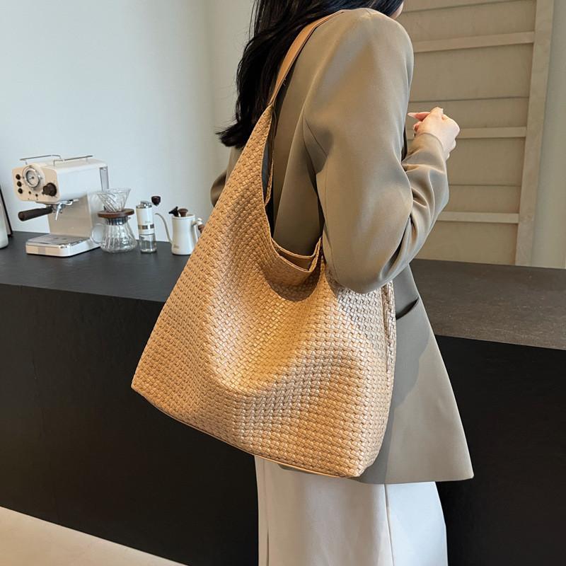 Simple Color Solid Large Capacity Women Casual Woven Tote Bag For Commuting