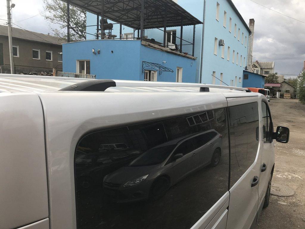 Рейлинги Хром Длинная, Пластиковые ножки для Opel Vivaro 2015-2019 гг