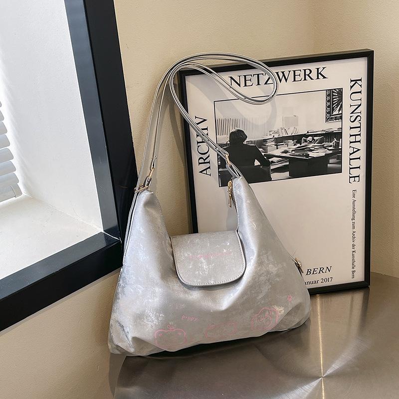 Women's Bag New Cute Niche Fashion Simple Commuting Texture Versatile Shoulder Backpack