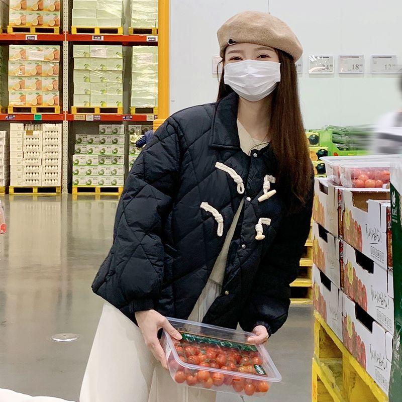 Милая и свежая куртка из корейского хлопка с роговыми пуговицами и ромбовидной сеткой и отложным воротником