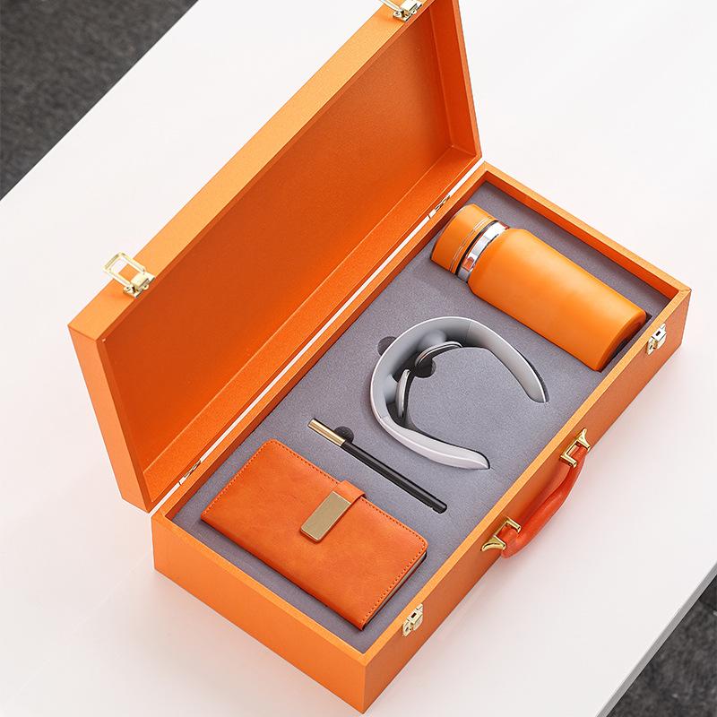 Business gift sets can be printed to send customers practical corporate anniversary activities souvenir employee benefits