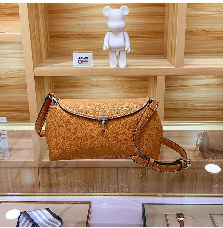 Niche High-end Sense Large-capacity Shoulder Messenger Bag Versatile Commuter Bag Handbag Underarm Bag Female