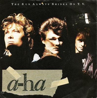 7-дюймовая пластинка A-HA - The Sun Always Shines On T.v. W8846 WARNER BROS. RE 1985 Великобритания Танцевальная и Электронная Б/У