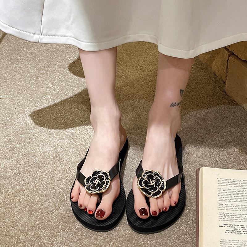 Женские шлепанцы Camellia, черные повседневные пляжные туфли на плоской подошве, летние удобные сандалии для прогулок на открытом воздухе 2024 года Chanclas Mujer