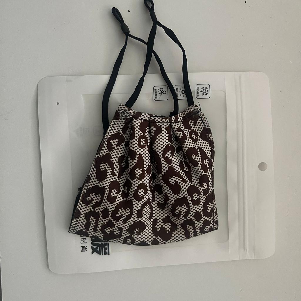 Осень и Зима Леопардовый Принт Теплая Пылезащитная Ветрозащитная Приятная к Коже Прозрачная Маска на Все Случаи Жизни