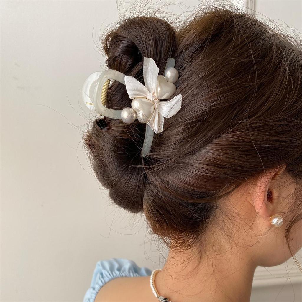 Заколка для волос Pearl Bow Grip для женской прически «половина прически собрана наверх»