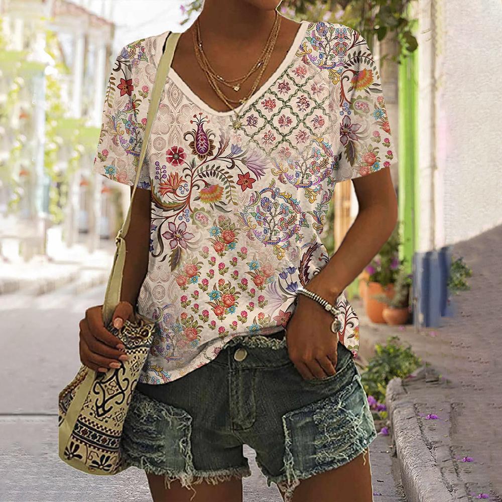 Women's T-Shirt Pattern Printing Bohemian Style Retro Fashion Casual Short-Sleeved Oversized Summer Women's Clothing