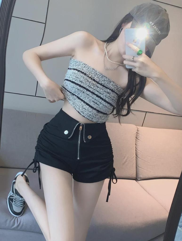 Черные шорты с высокой талией на кулиске - Женские А-силуэта суперкороткие шорты, Осень 2025 Нишевый дизайн