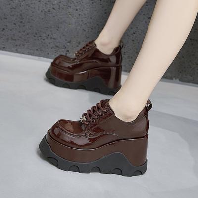 Женские лоферы на платформе 2025 весна новая танкетка черные 10 см увеличение роста женская обувь универсальный британский стиль маленькие кожаные туфли