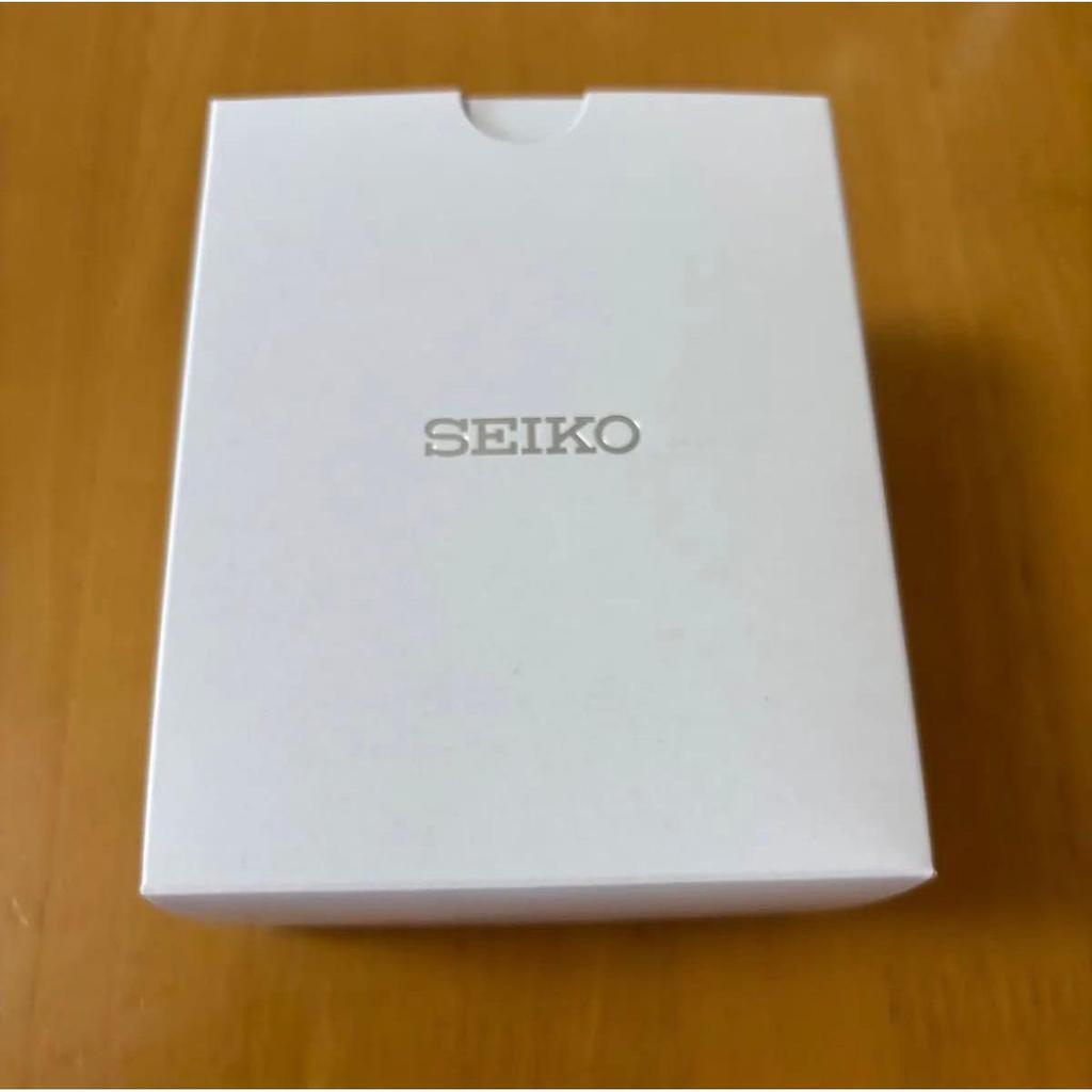 Б/У SEIKO - косметическая коробка, гарантийный талон, ценник - только 3 предмета