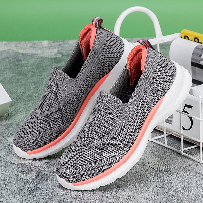 New lightweight walking shoes spring and summer cloth shoes men's casual sports shoes women's large size mother shoes