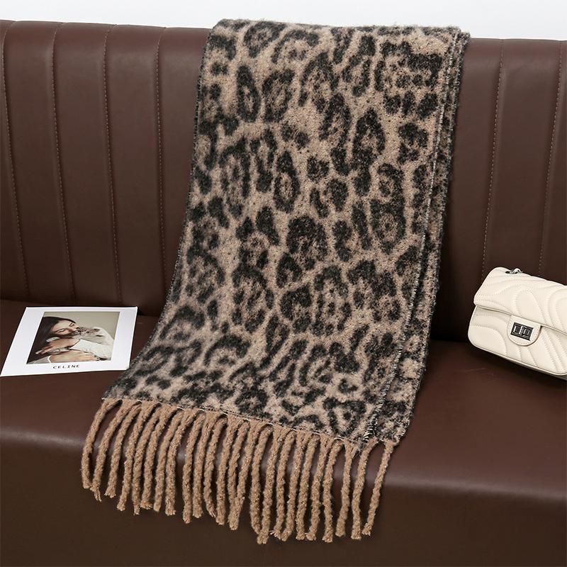 New Leopard Print Winter Scarf for Women Classic Thickened Imitation Cashmere Print Fringe Shawl Stylish Versatile Warm Blanket