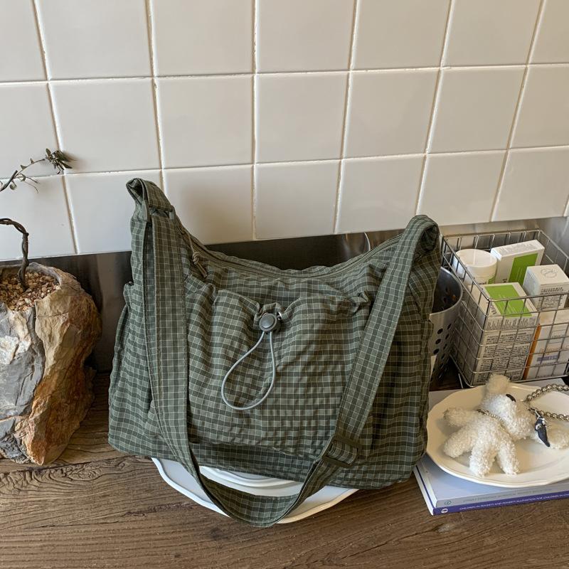 Модный тренд ретро сумка большой вместимости женская повседневная сумка-тоут 2025 осень и зима новая на плечо сумка-мессенджер