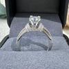 Vinregem Классическое элегантное женское кольцо из 100% стерлингового серебра 925 пробы с бриллиантами круглой огранки 6,5 мм 1CT 3EX VVS1 D, цвет настоящий муассанит с бриллиантами, свадебные украшения для помолвки
