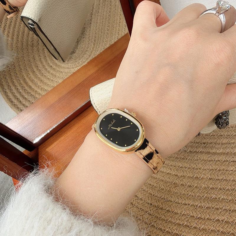 New Leather Leopard Print Vintage Luxury Women'S Quartz Watch, High-End Women'S Wristwatch, Timepiece And Accessories.