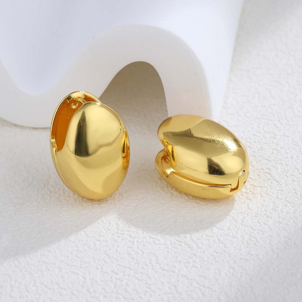 French Retro Gold Eggshell Earrings Are Cold, Simple And Fashionable, High-End Water Droplets, Exquisite Oval Earrings.